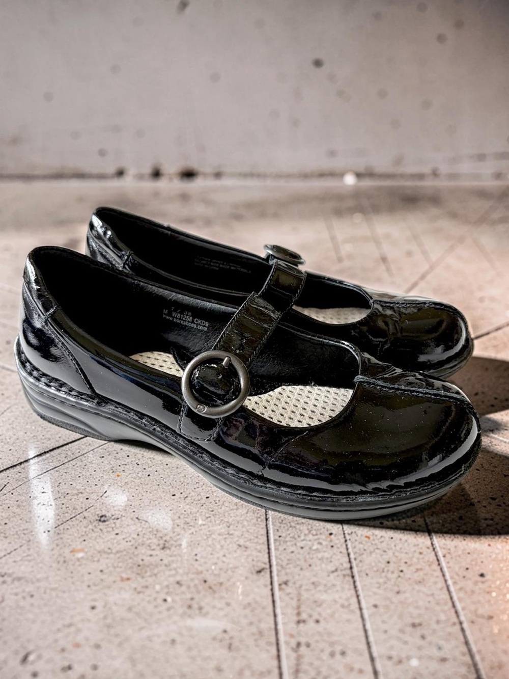 BORN Black Patent Mary Jane Comfort Shoe